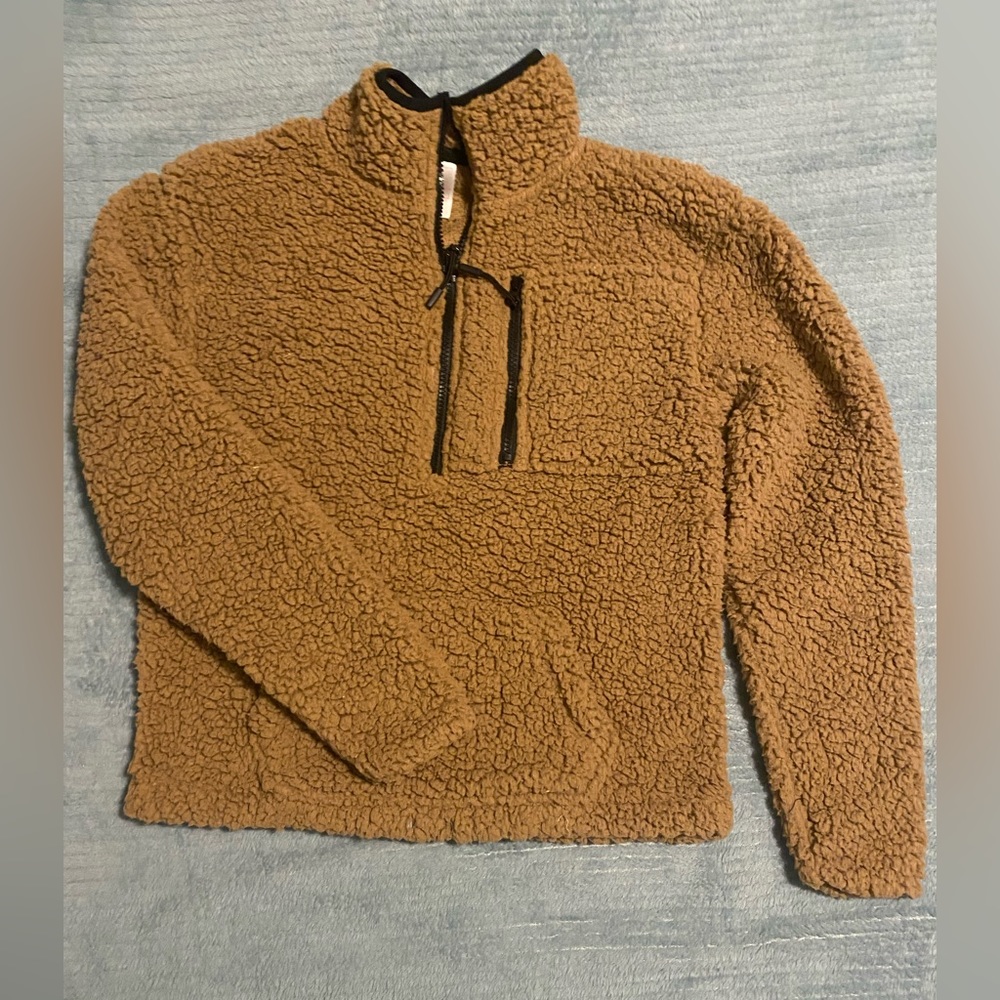Size small quarter zip